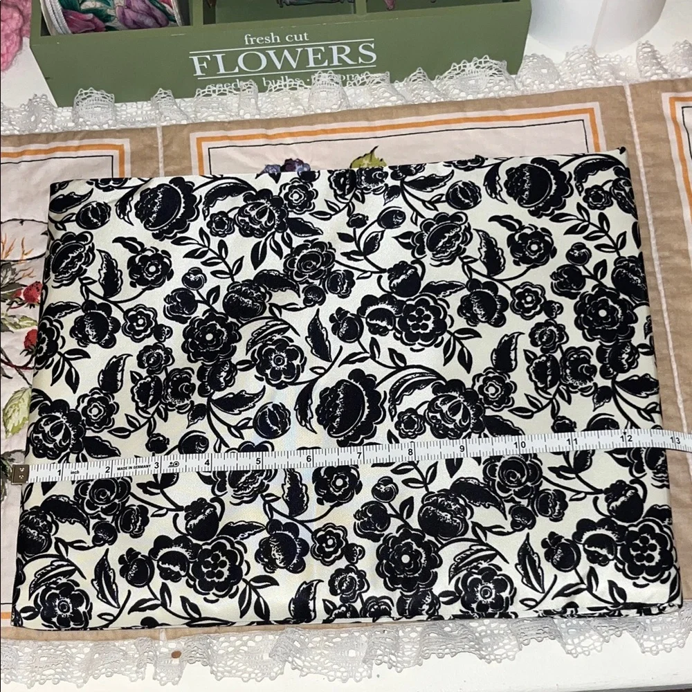 Vera Bradley Tech Sleeve